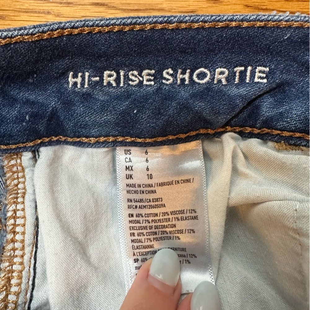 American Eagle Hi Rise Shortie - Picture 4 of 4